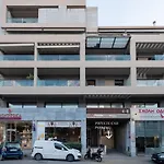 Onyx City Center Apartment With Parking